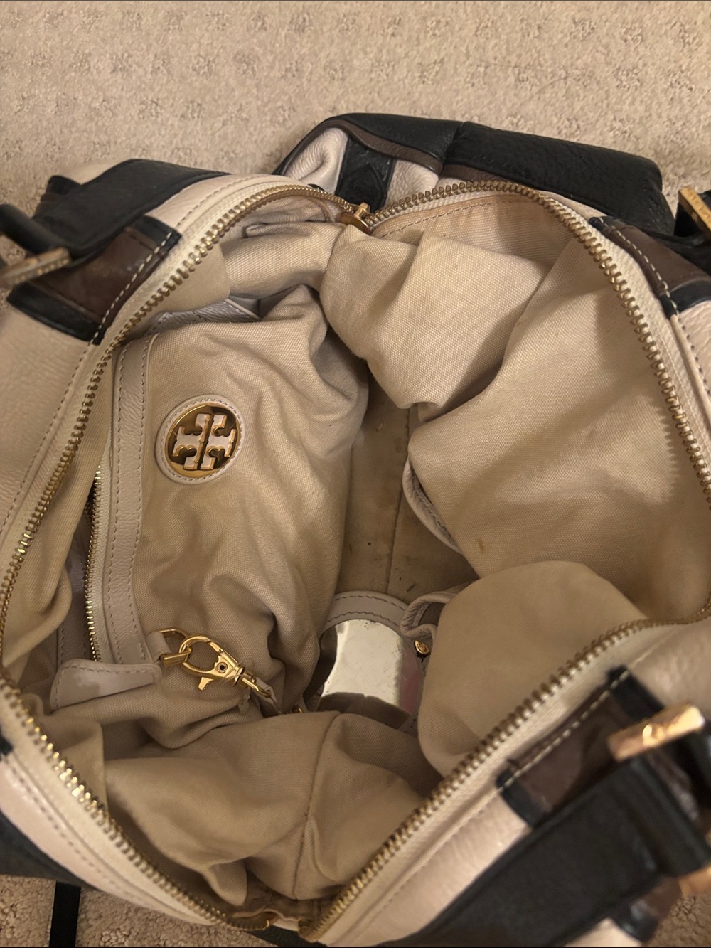 Tory Burch Cream and Brown Pebbled Leather Shoulder Bag with Black Trim - Picture 6 of 6